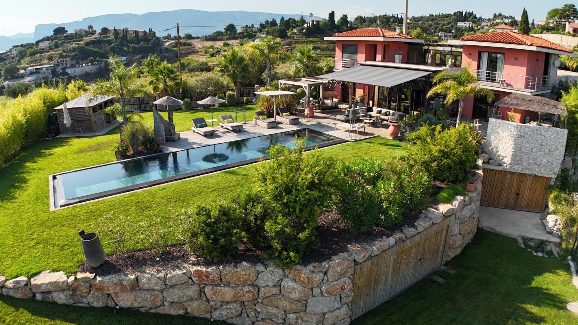 Piscine Vue Plein Sud